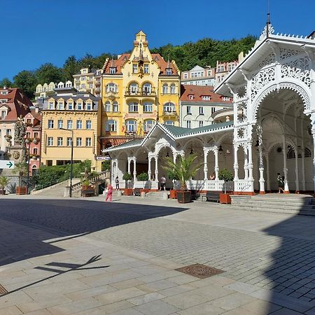 Hotel Asila Karlovy Vary Esterno foto
