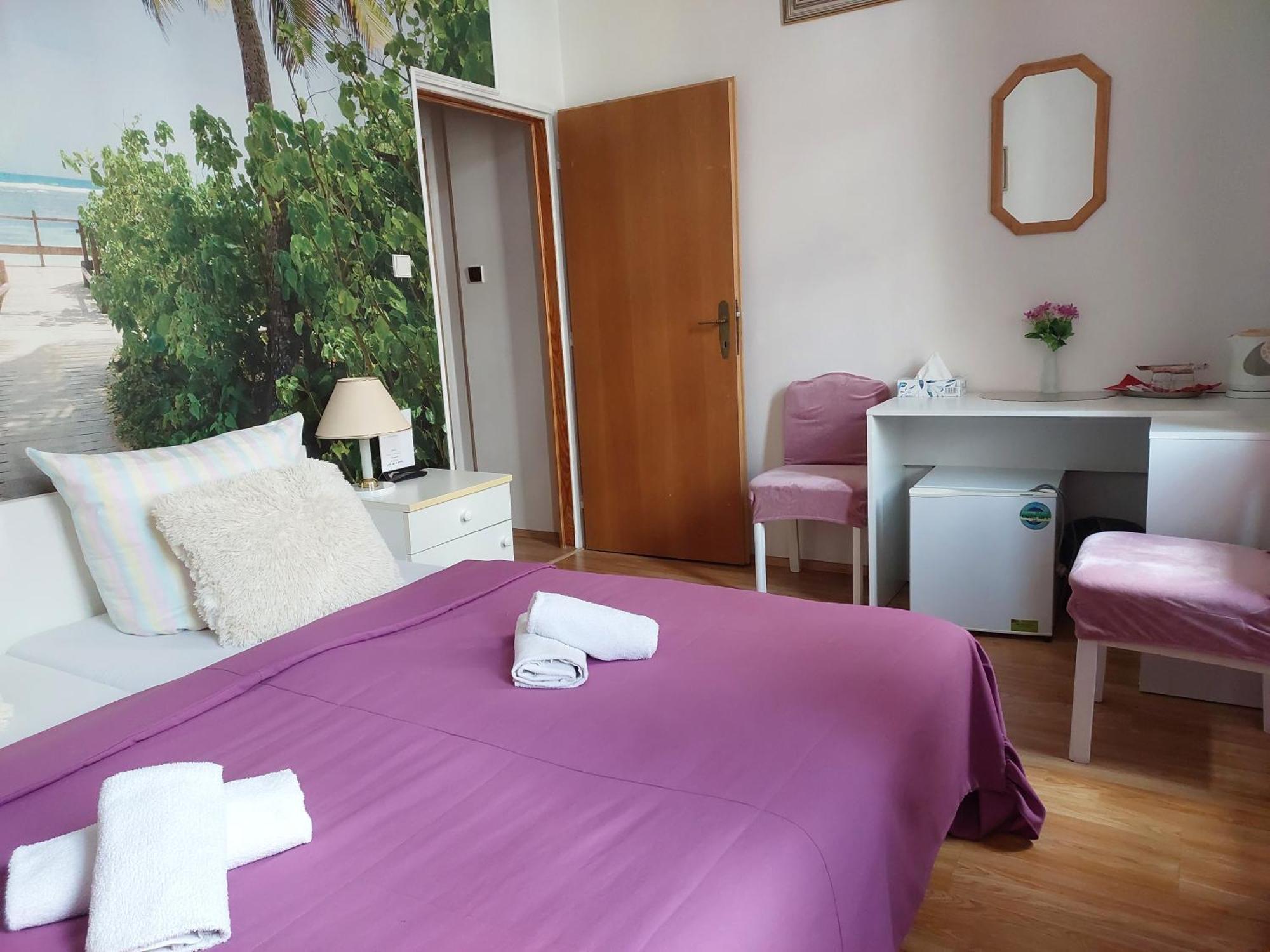 Hotel Asila Karlovy Vary Esterno foto